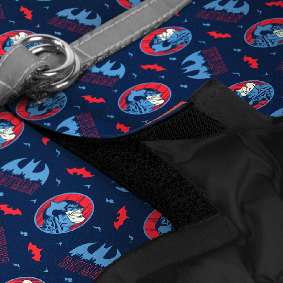 Фото Шлея для собак м'яка WAUDOG Clothes з QR паспортом, малюнок "Бетмен червоно-блакитний", S2, В 46-50 см, С 43-45 см купити за ціною ₴501.00