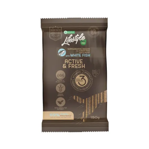 Беззернові ласощі з білою рибою для активних молодих собак всіх порід Nature's Protection Lifestyle Grain Free White fish Active & Fresh купити за ціною ₴200.00