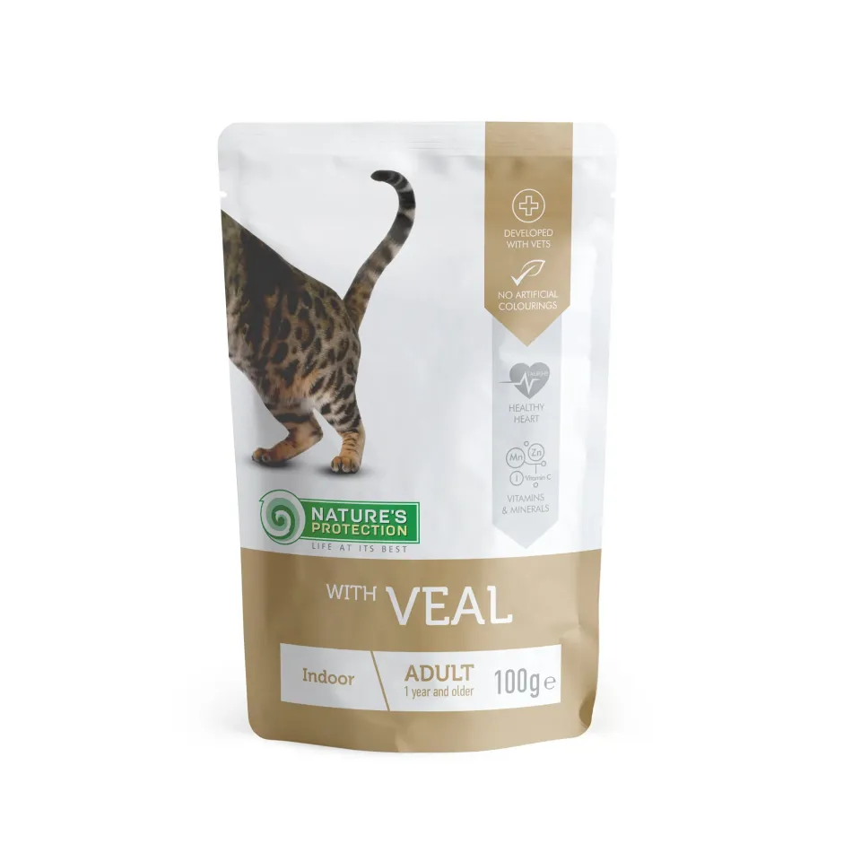 Фото Вологий корм для дорослих котів з телятиною Nature's Protection Indoor with Veal купити за ціною ₴43.00